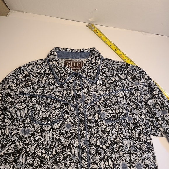 Cowgirl Up Western Shirt Women Size Medium Floral Snap Buttons Long Sleeve - Picture 9 of 10